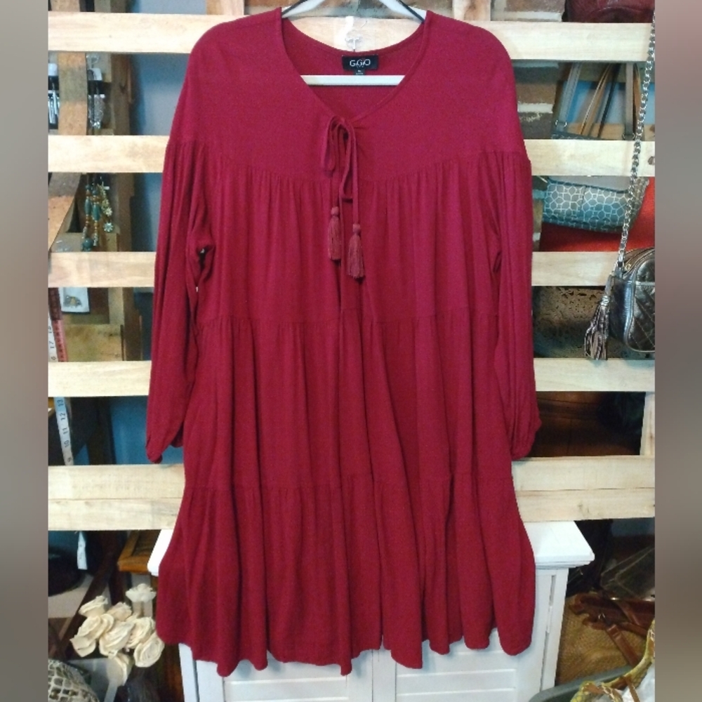 GiGiO size M Red/Burgundy midi dress/tunic with tassels that tie in front! NWT